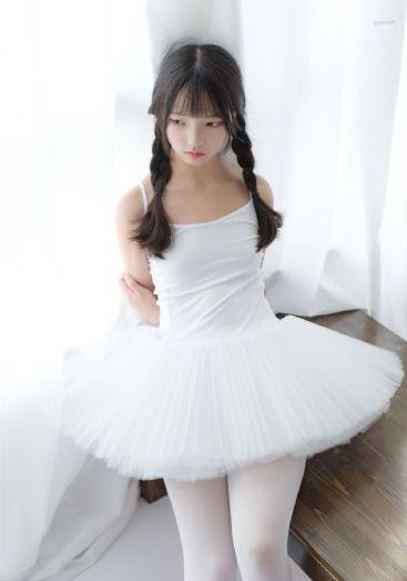 av无码观看_十万网红美女美酱