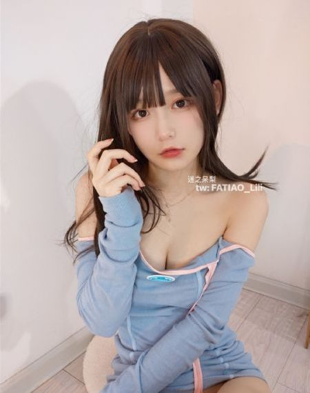 国产成人精品18p_BD英语高清电影在线