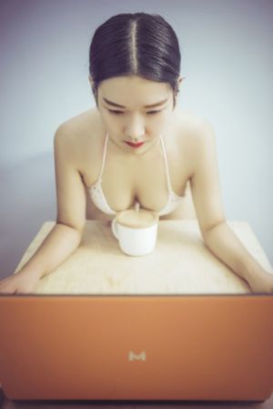 女同性恋在线一区_BD韩语免费电视剧
