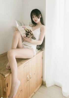 娇妻跪趴高撅翘臀含白浆视频_720手机免费观看完整